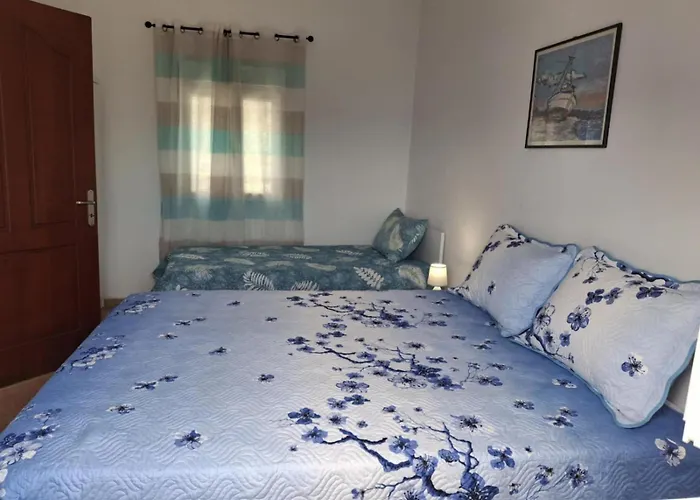 Omisu Holiday home *